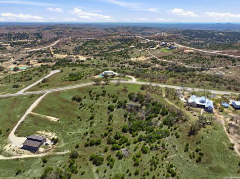 207 Majestic Hills Blanco TX 78606