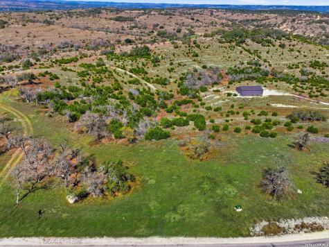207 Majestic Hills Blanco TX 78606