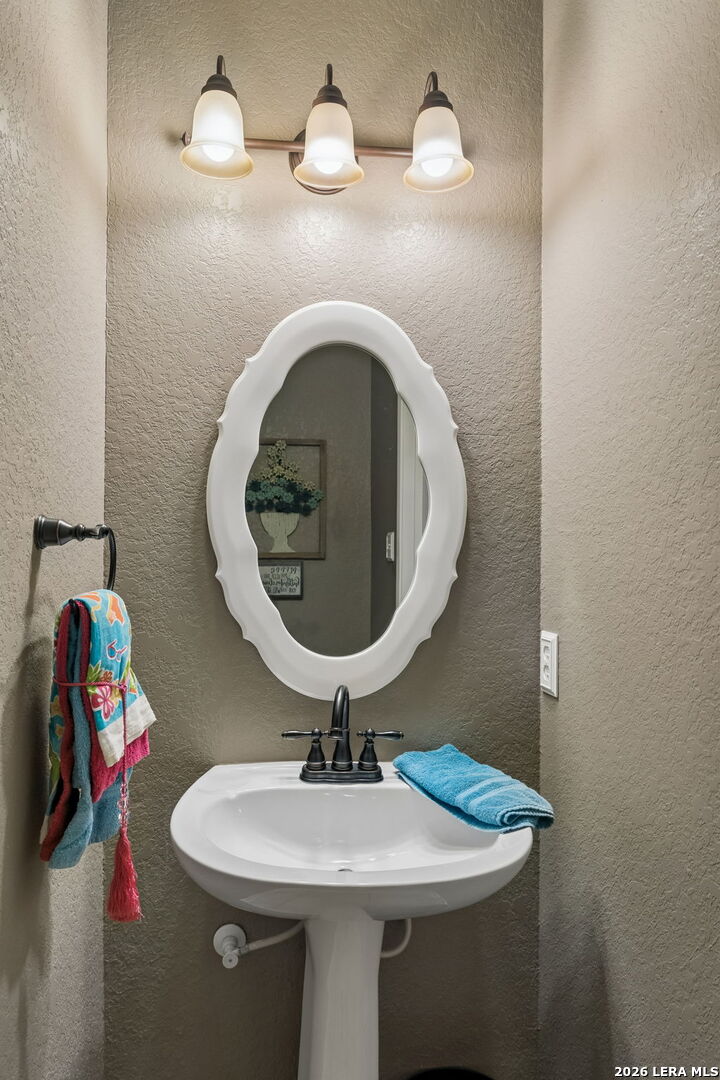24535 Walnut Pass San Antonio TX 78255
