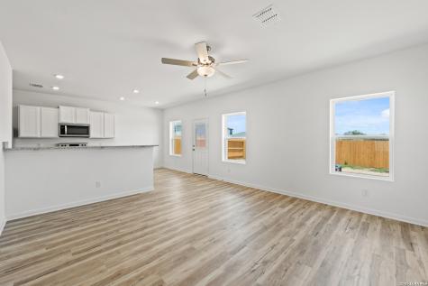 11523 Woodpecker Drive San Antonio TX 78223
