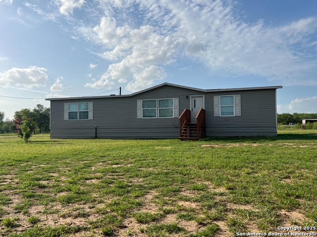 352 County Road 741 Yancey TX 78886
