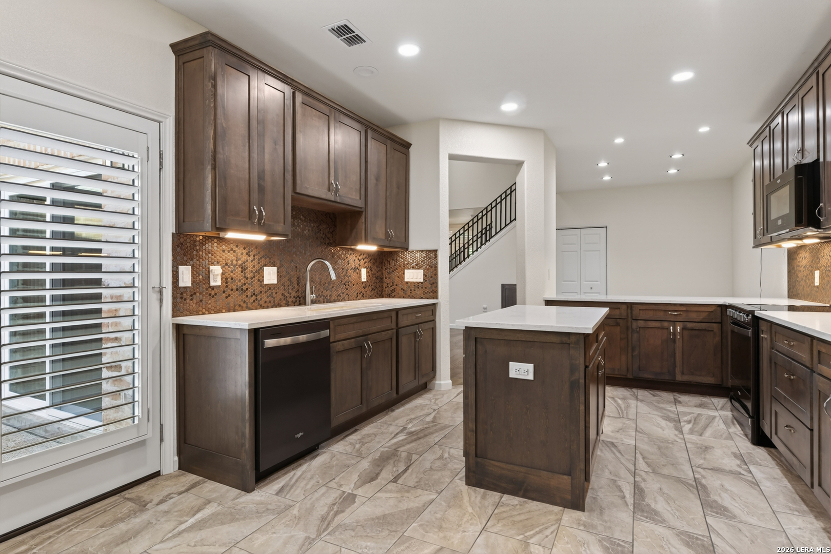114 Oakwell Farms San Antonio TX 78218