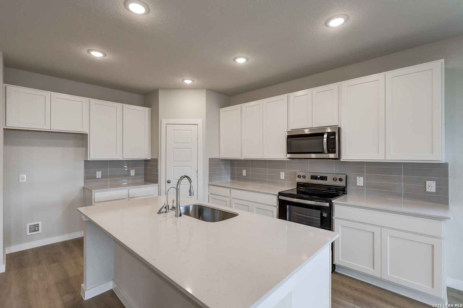 2533 Heritance Pass Seguin TX 78155