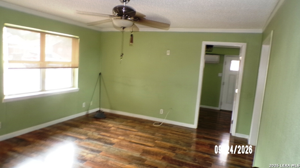 114 W Mesquite Street Karnes City TX 78118