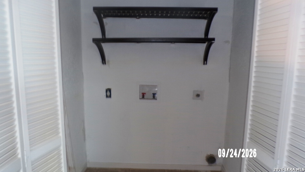114 W Mesquite Street Karnes City TX 78118
