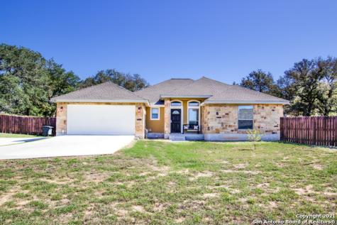 120 Great Oaks Boulevard La Vernia TX 78121