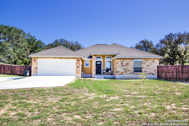 120 Great Oaks Boulevard La Vernia TX 78121