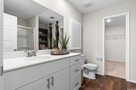 5144 Bay Breeze San Antonio TX 78245