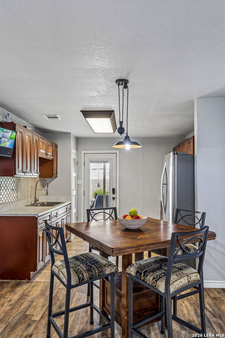 8722 Dale Valley San Antonio TX 78227