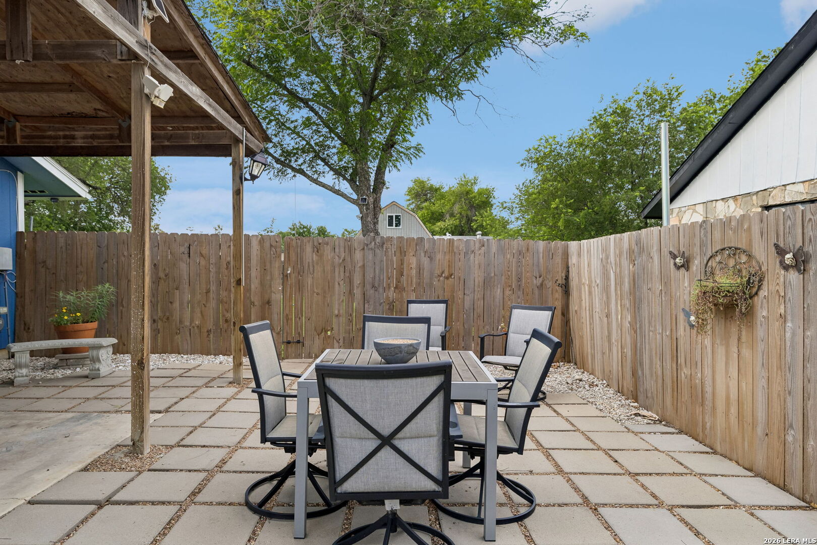 8722 Dale Valley San Antonio TX 78227