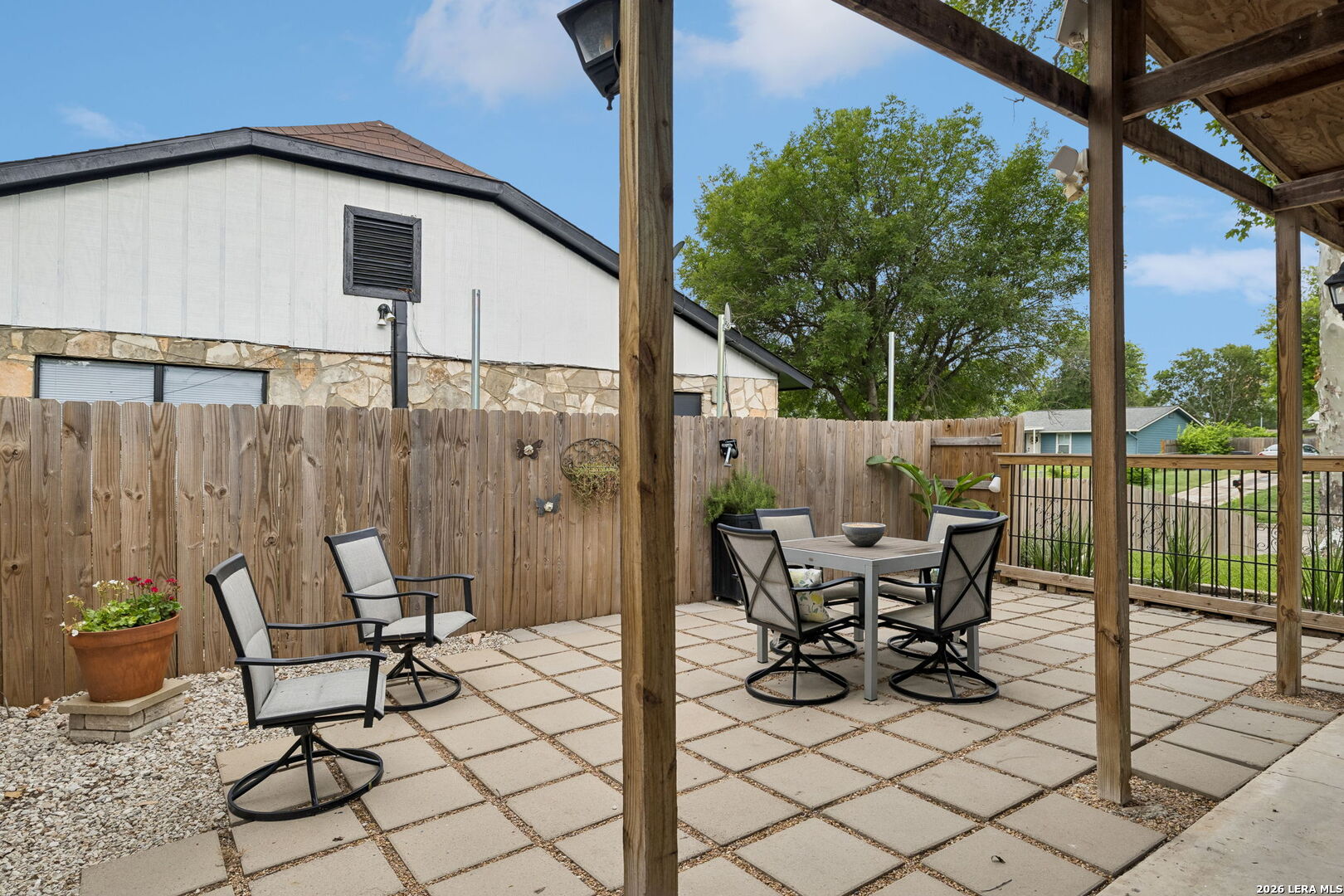 8722 Dale Valley San Antonio TX 78227