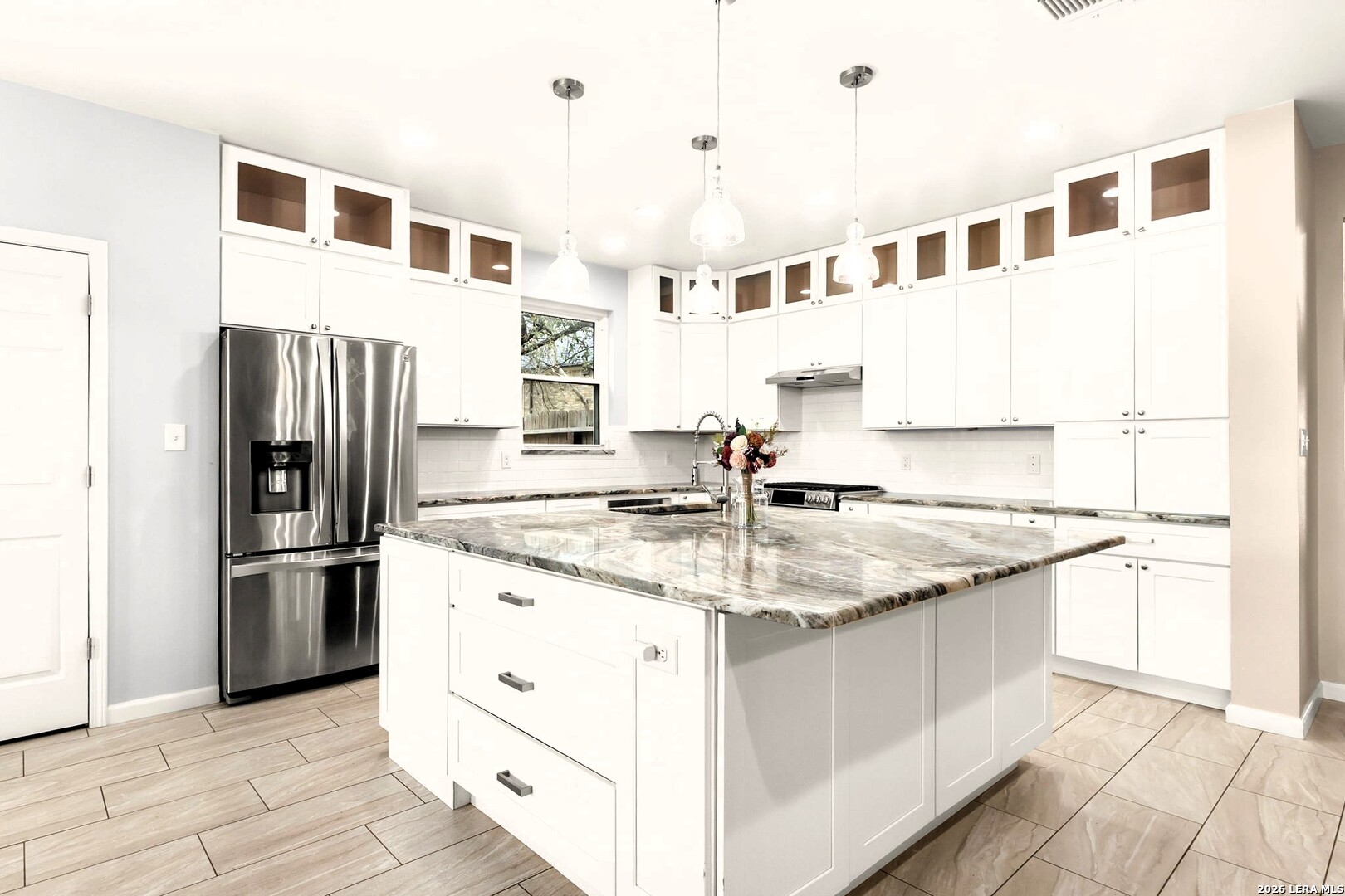 2854 Lakehills San Antonio TX 78251