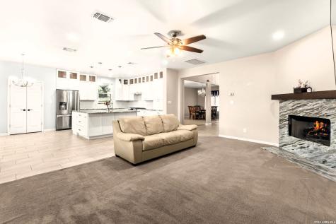 2854 Lakehills San Antonio TX 78251