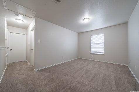 8915 Mission Meadow San Antonio TX 78223