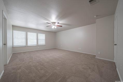 8915 Mission Meadow San Antonio TX 78223