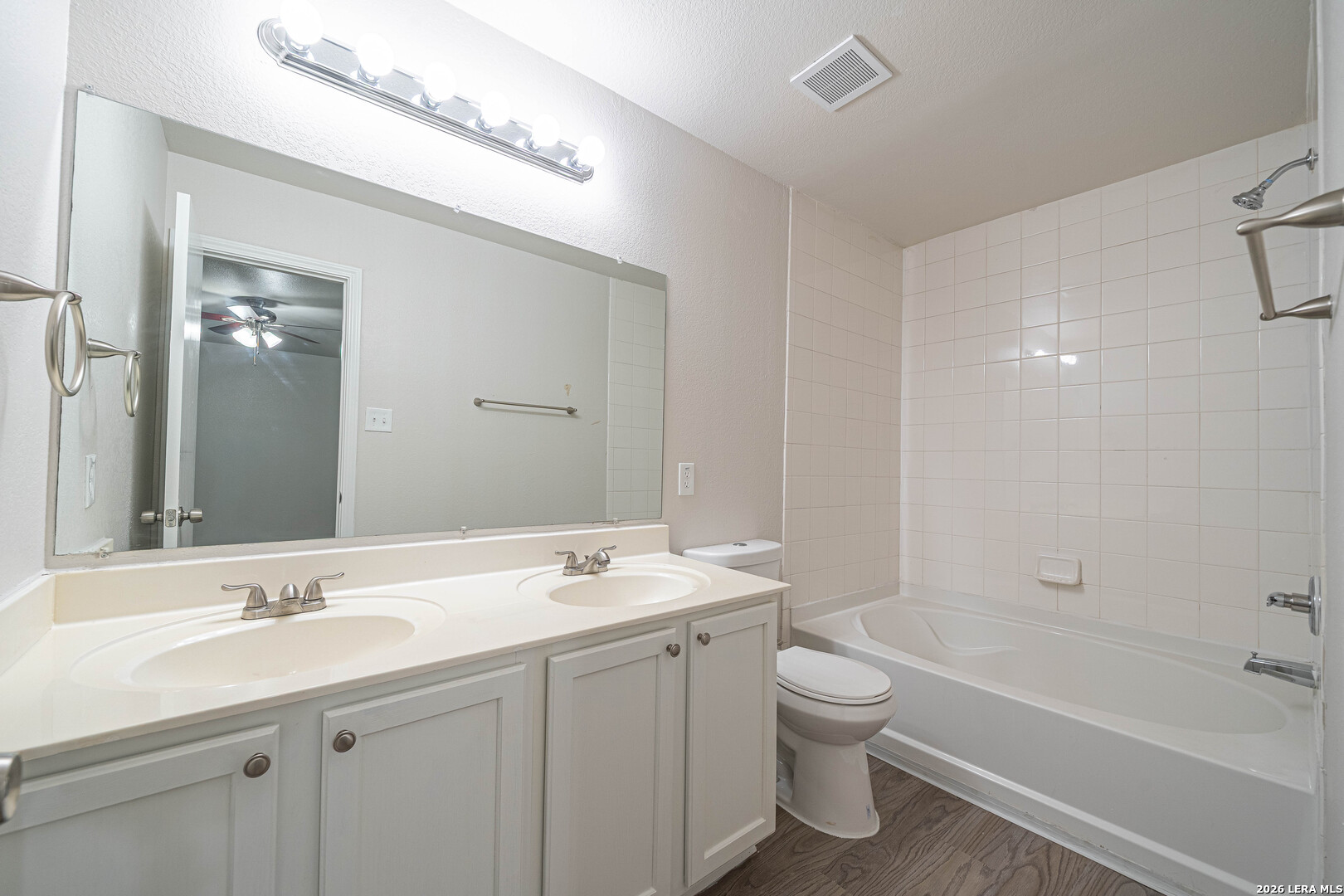 8915 Mission Meadow San Antonio TX 78223