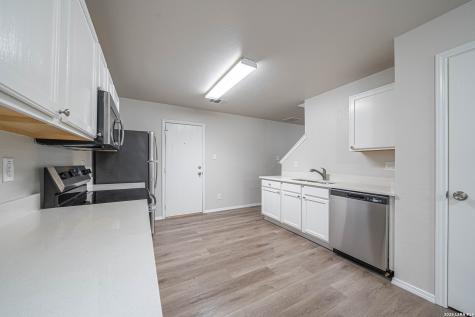 8915 Mission Meadow San Antonio TX 78223