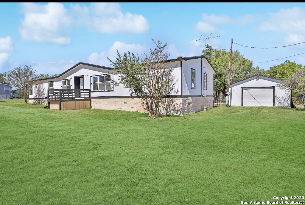 346 County Road 5633 Castroville TX 78009