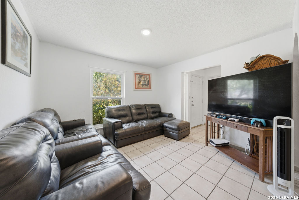 6113 Sun Dial Street San Antonio TX 78238