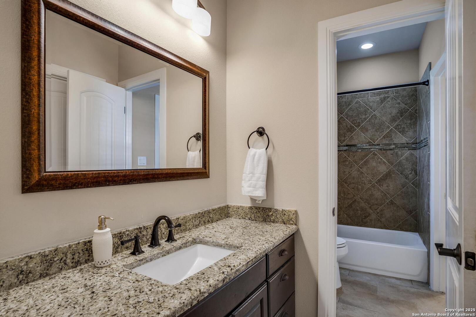 126 Mountain Echo San Antonio TX 78260