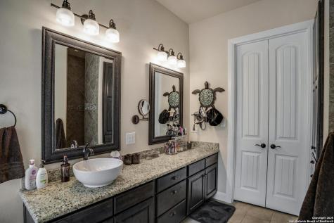 126 Mountain Echo San Antonio TX 78260