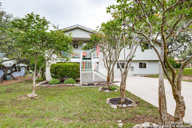 1215 Amanda Canyon Lake TX 78133