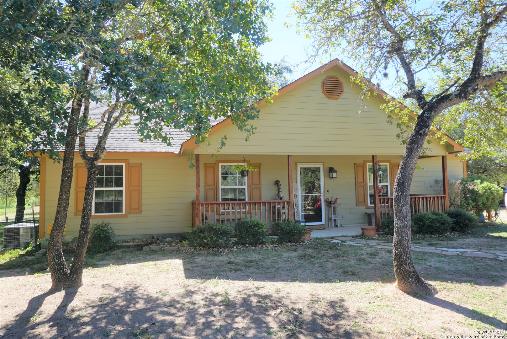 935 Spur Ridge San Antonio TX 78264