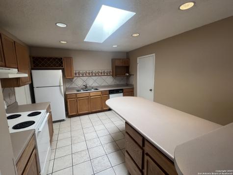 15558 Knollmeadow San Antonio TX 78247