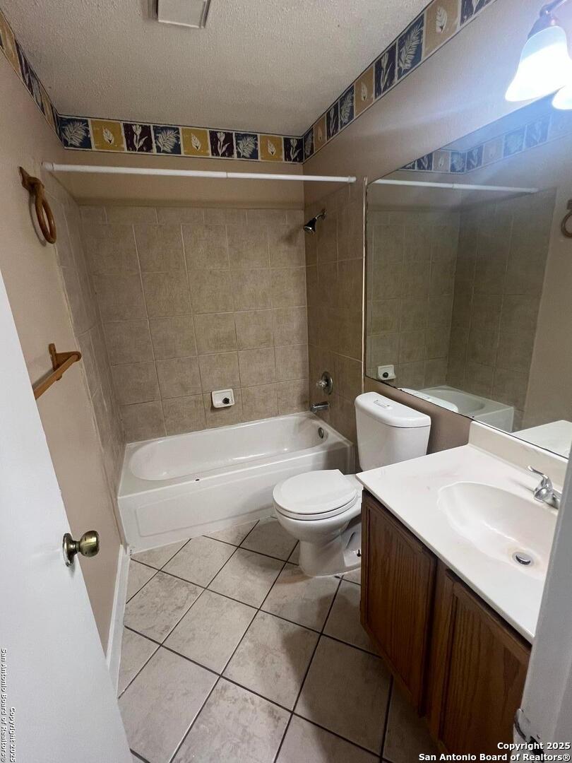 15558 Knollmeadow San Antonio TX 78247