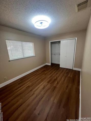 15558 Knollmeadow San Antonio TX 78247