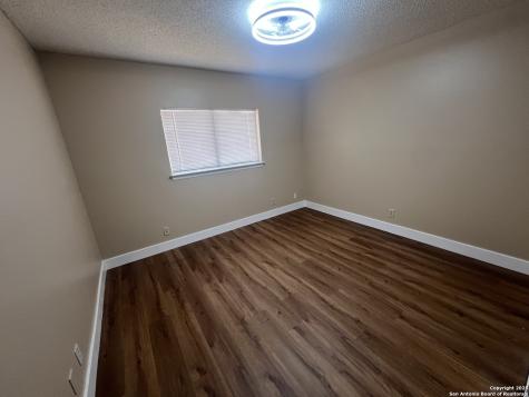 15558 Knollmeadow San Antonio TX 78247