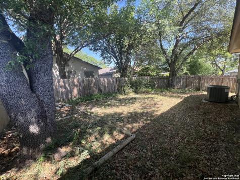 15558 Knollmeadow San Antonio TX 78247