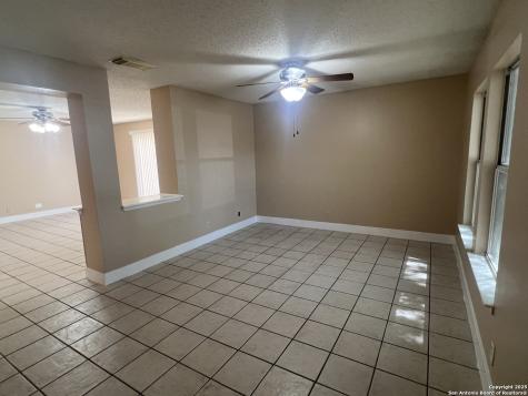 15558 Knollmeadow San Antonio TX 78247