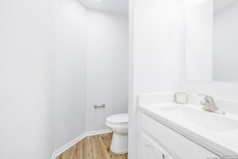 5703 Honeygold San Antonio TX 78222