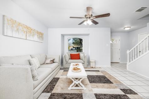 5703 Honeygold San Antonio TX 78222