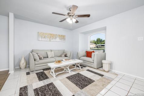 5703 Honeygold San Antonio TX 78222