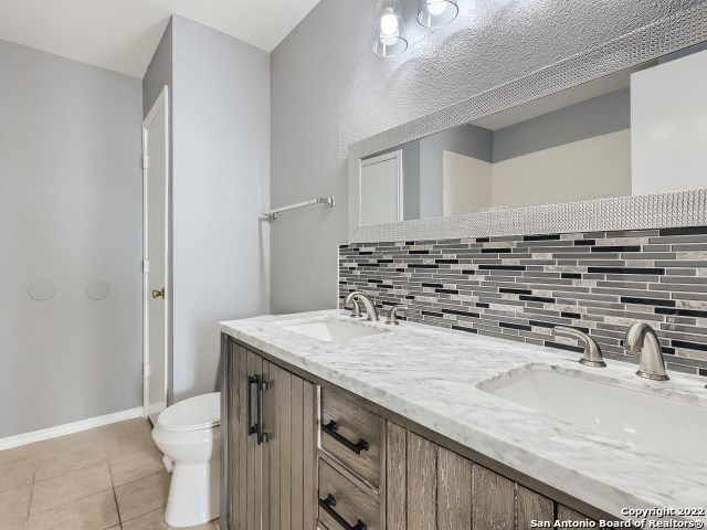 5835 Midcrown Drive San Antonio TX 78218
