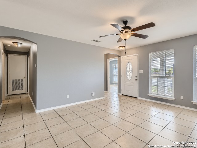 5835 Midcrown Drive San Antonio TX 78218