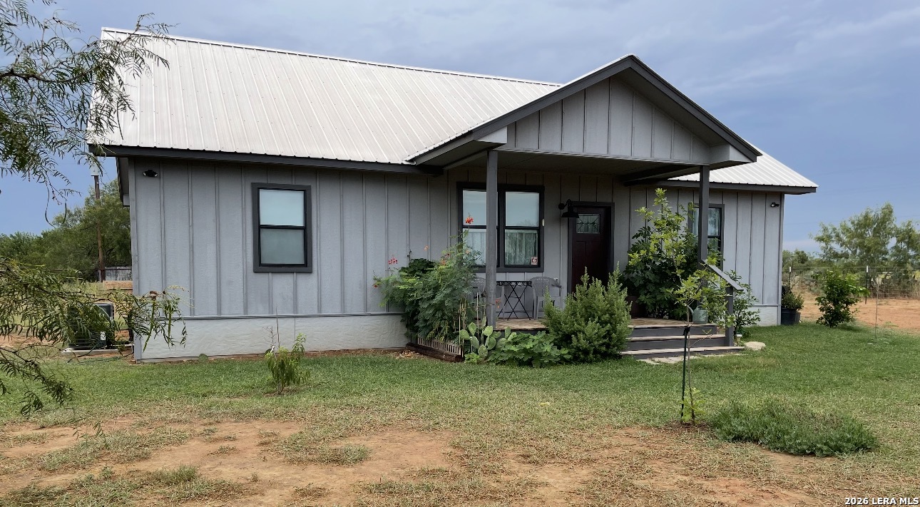 675 County Road 1629 Moore TX 78057