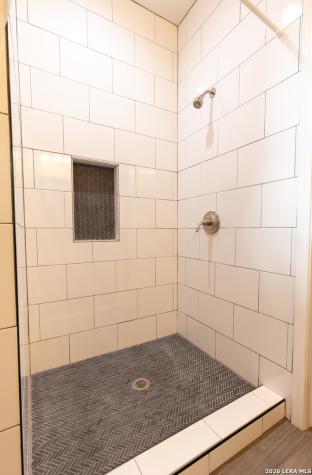 675 County Road 1629 Moore TX 78057