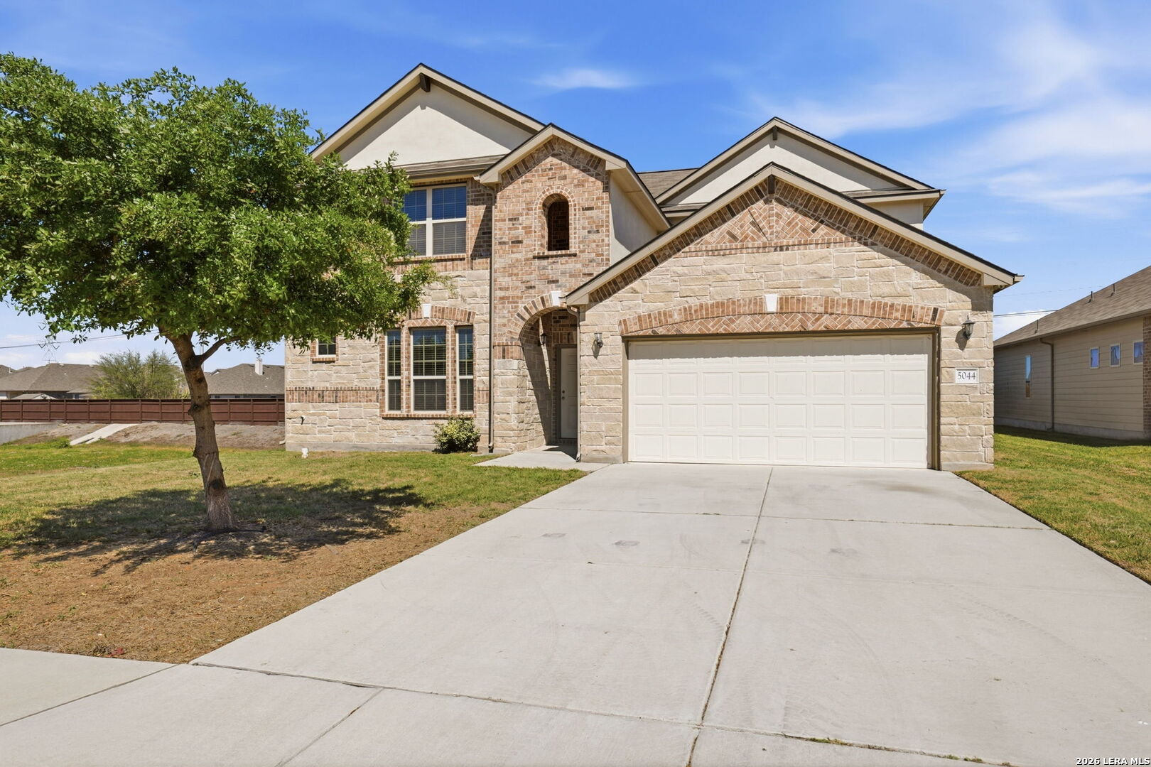 5044 Forest Oak Schertz TX 78108