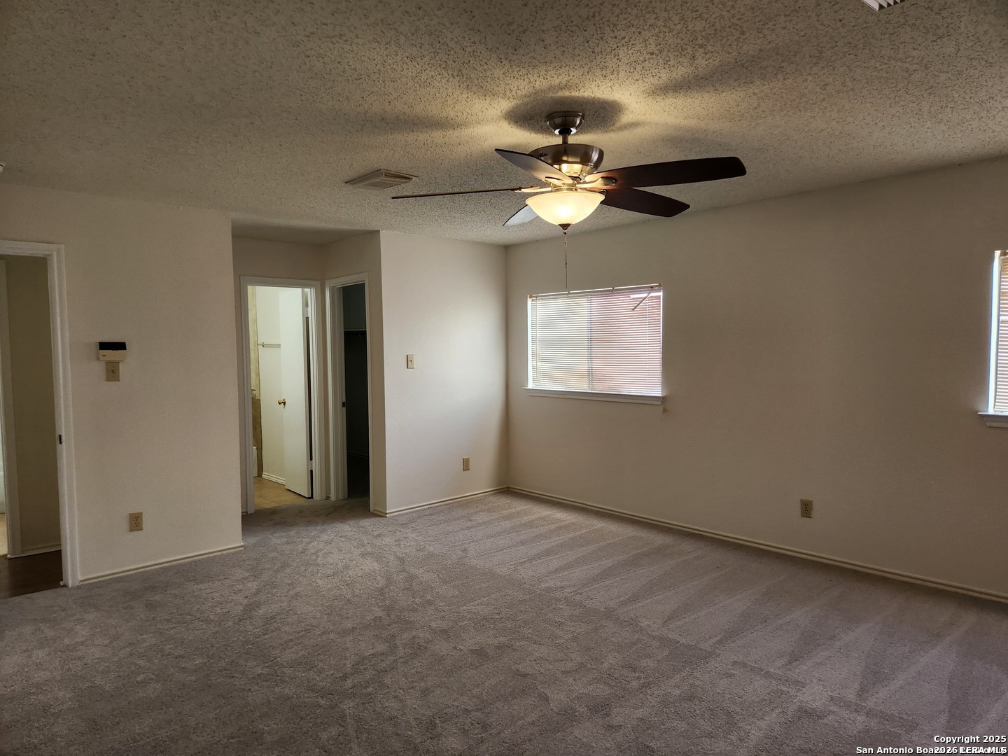 2117 Farmsville San Antonio TX 78245