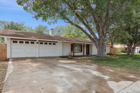 1334 Carnation New Braunfels TX 78130