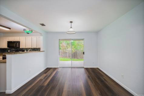 16642 Emerald Bluff Selma TX 78154