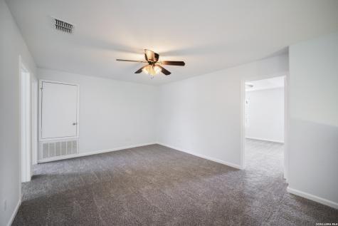 16642 Emerald Bluff Selma TX 78154