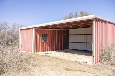 3190 Pittman Road St.hedwig TX 78152
