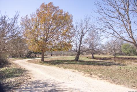 3190 Pittman Road St.hedwig TX 78152