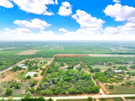 3190 Pittman Road St.hedwig TX 78152