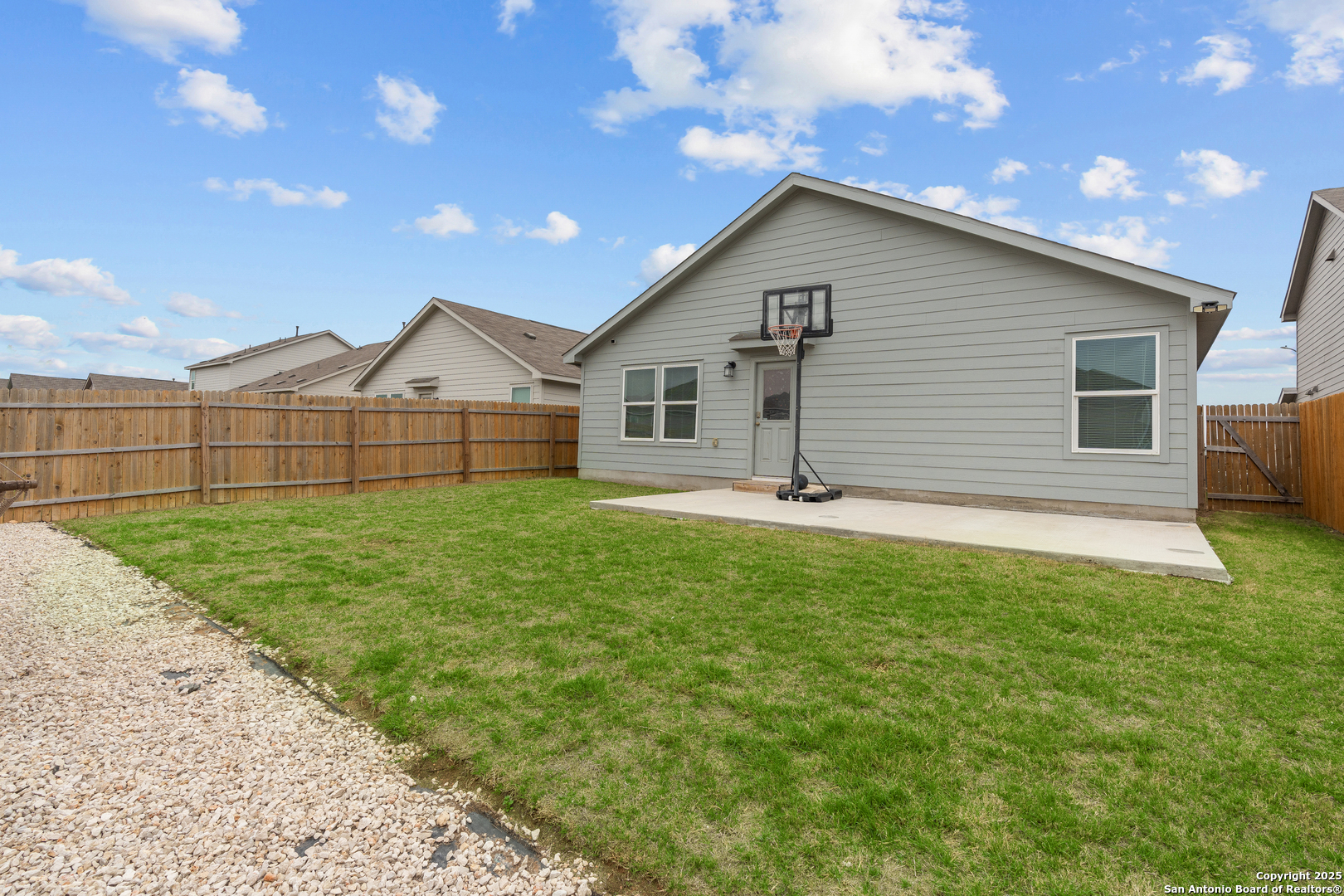3362 Carducci Drive Converse TX 78109