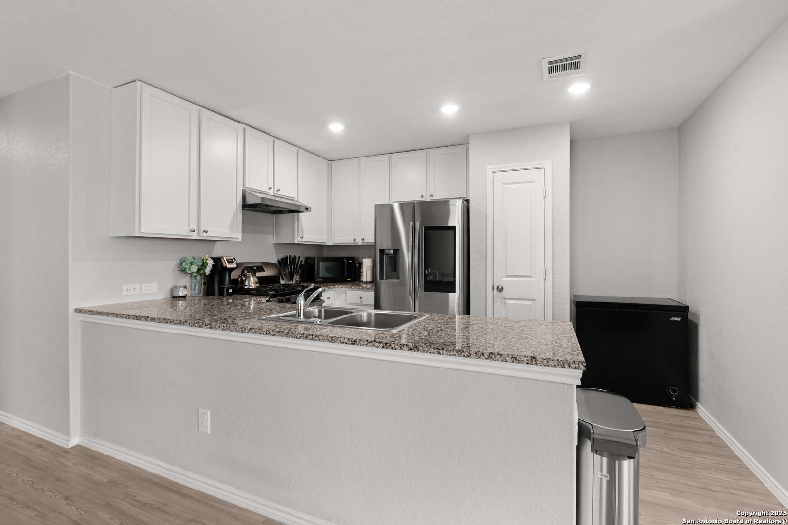 3362 Carducci Drive Converse TX 78109